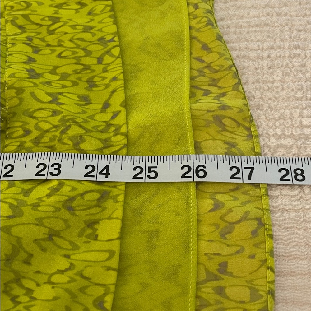 Chartreuse Reign Button Down Ruffle Top/Blouse size Small - Picture 6 of 7
